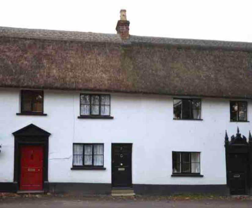 Otterton Thatched Cottage, Beautiful Village Near The Sea מראה חיצוני תמונה
